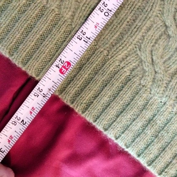 100 percent cashmere light olive heavy cable T-neck size L - Picture 5 of 6